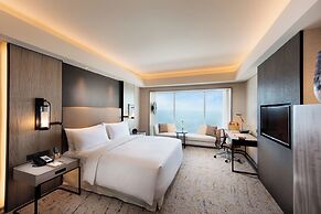 Conrad Manila
