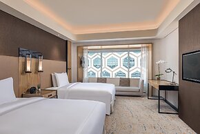 Conrad Manila