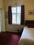 Barons Court Hotel