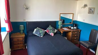 Barons Court Hotel