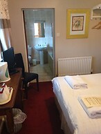 Barons Court Hotel