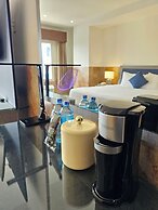 Beverly Hills: Hotel & Business
