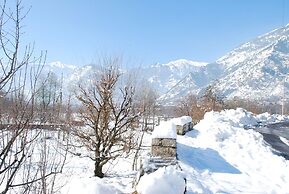 Snow Touch Resort (Shri Nath Group)