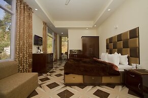 Snow Touch Resort (Shri Nath Group)