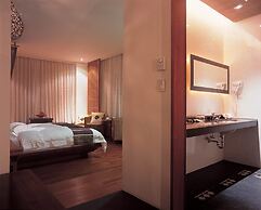 Einhan Resort
