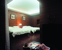 Einhan Resort