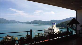 Einhan Resort