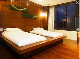 Einhan Resort