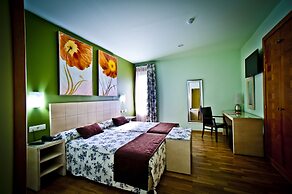 Hotel Condes de Castilla