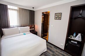 Khan Hotel
