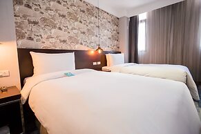 Khan Hotel