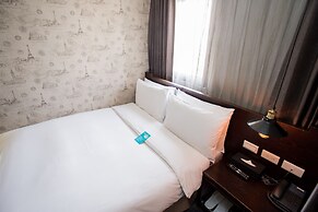 Khan Hotel