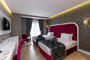 Dencity Hotel
