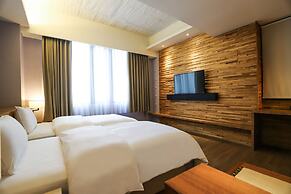 Roots Chew Hotel