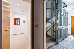 Brombeis Double Bedroom Center by Napoliapartments