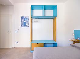 Brombeis Double Bedroom Center by Napoliapartments