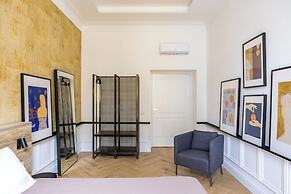 Chic Lifestyle Apartment