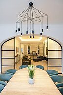 Chic Lifestyle Apartment