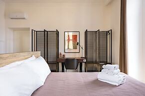 Chic Lifestyle Apartment