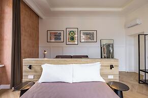 Chic Lifestyle Apartment