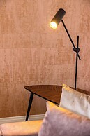 Chic Lifestyle Apartment