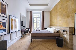 Chic Lifestyle Apartment