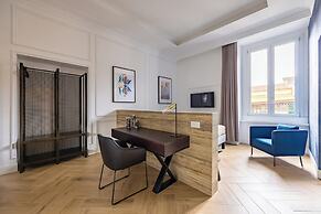 Chic Lifestyle Apartment
