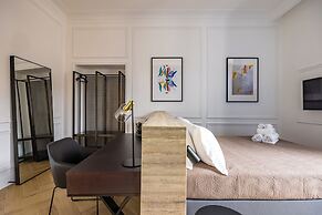 Chic Lifestyle Apartment