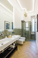 Chic Lifestyle Apartment