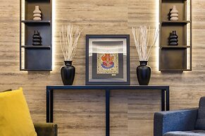 Chic Lifestyle Apartment