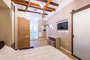 Toledo Warm Renovated Studio