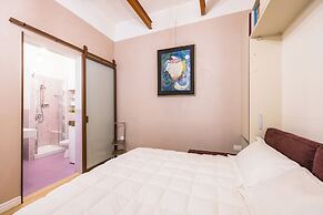 Toledo Warm Renovated Studio