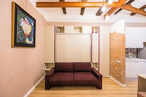 Toledo Warm Renovated Studio