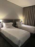 Fiori Airport hotel