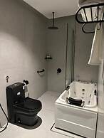 Fiori Airport hotel