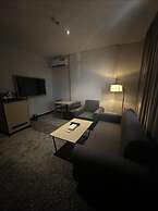 Fiori Airport hotel