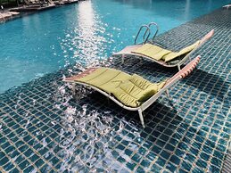 Central Residence - Free Gym Pool