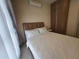 Central Residence - Free Gym Pool