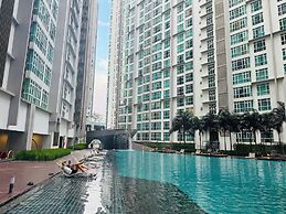 Central Residence - Free Gym Pool