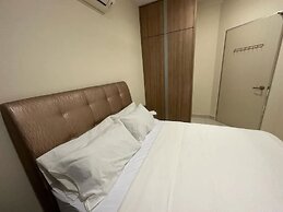 Central Residence - Free Gym Pool
