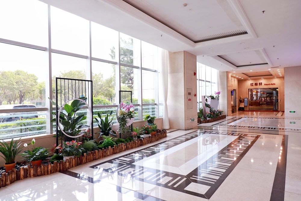 Southern Airlines Pearl Hotel