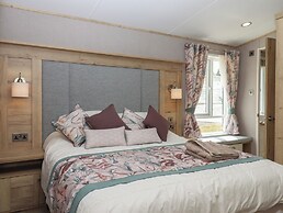 Maple Lodge