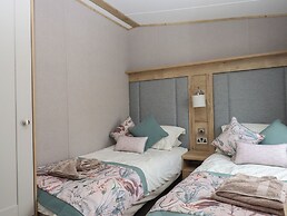 Maple Lodge