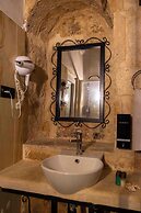 Majestic Manor  Otel