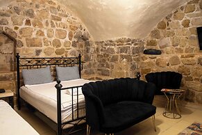 Majestic Manor  Otel