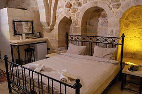 Majestic Manor  Otel
