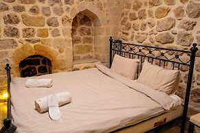 Majestic Manor  Otel