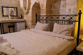 Majestic Manor  Otel