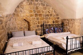 Majestic Manor  Otel