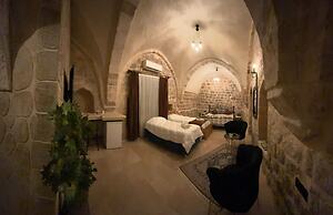 Majestic Manor  Otel